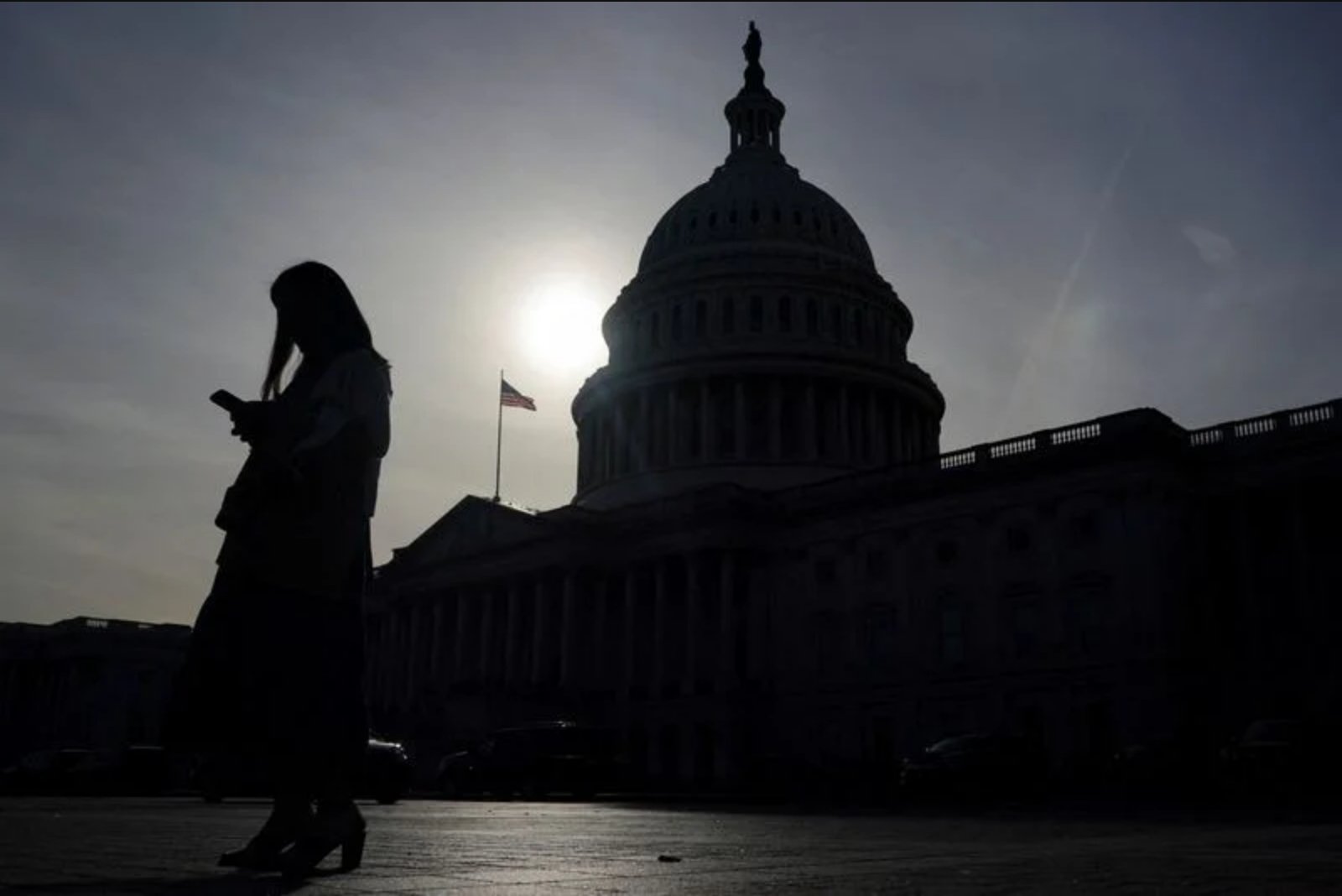 Senate Uncertain on Making Daylight Saving Time Permanent