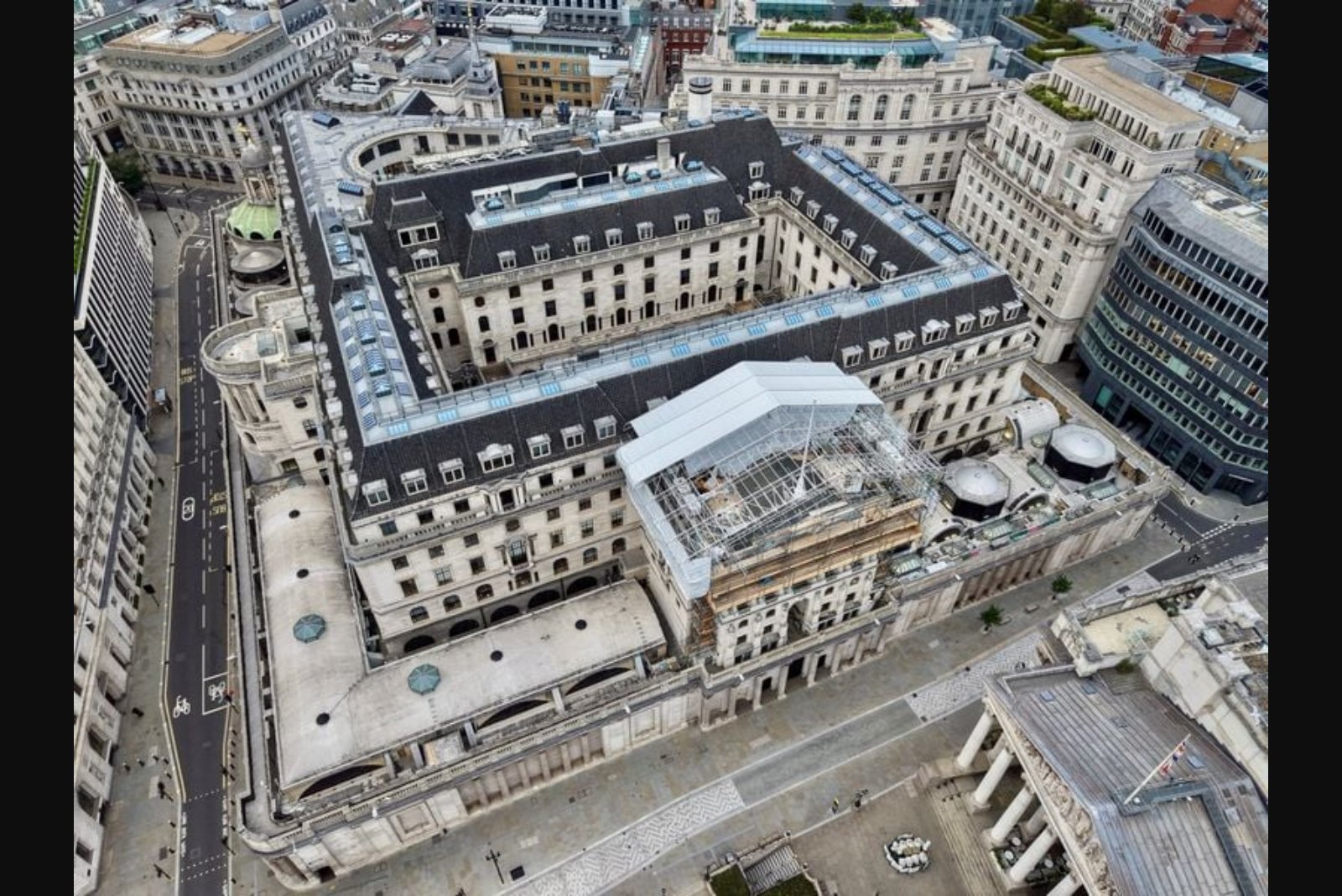 BoE review of leverage rules could lift gilt demand and trim borrowing costs, banks say