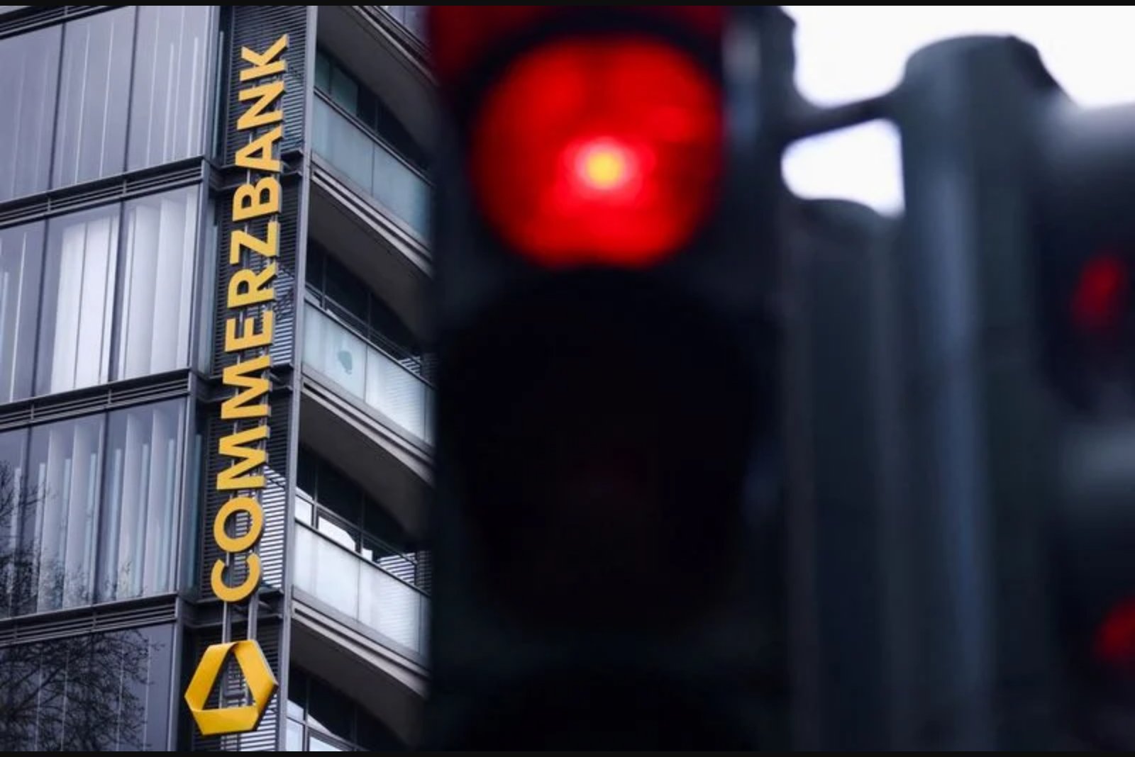 Germany Says No to UniCredit Bid for Commerzbank, Citing Price and Approach