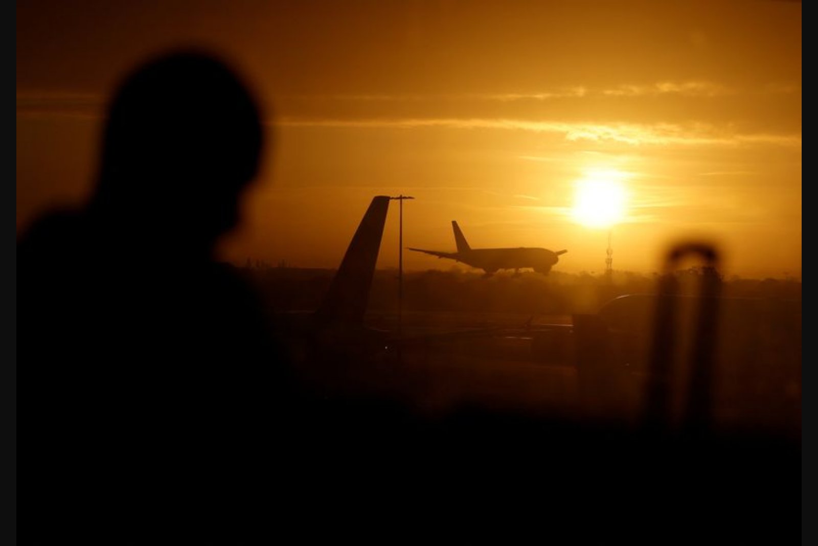 Widespread Flight Suspensions Hit Major Middle East Hubs as Regional Airspace Remains Restricted