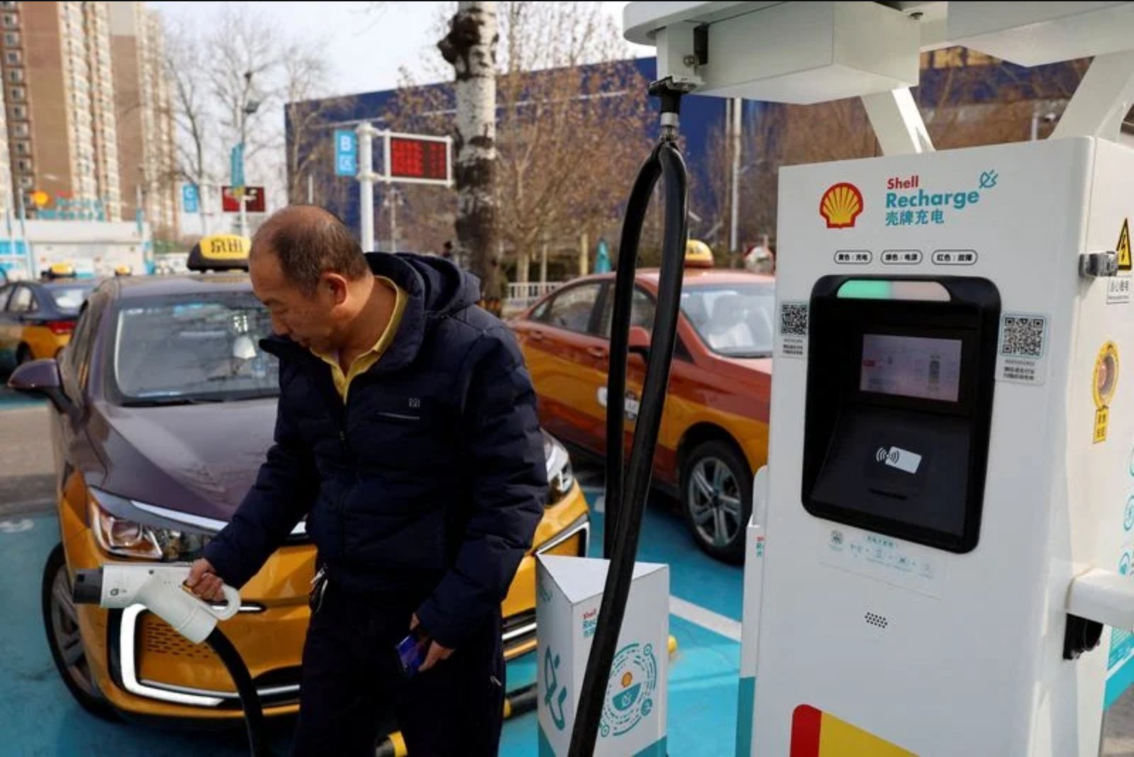 Electric taxis cushion China from Hormuz-driven oil shock