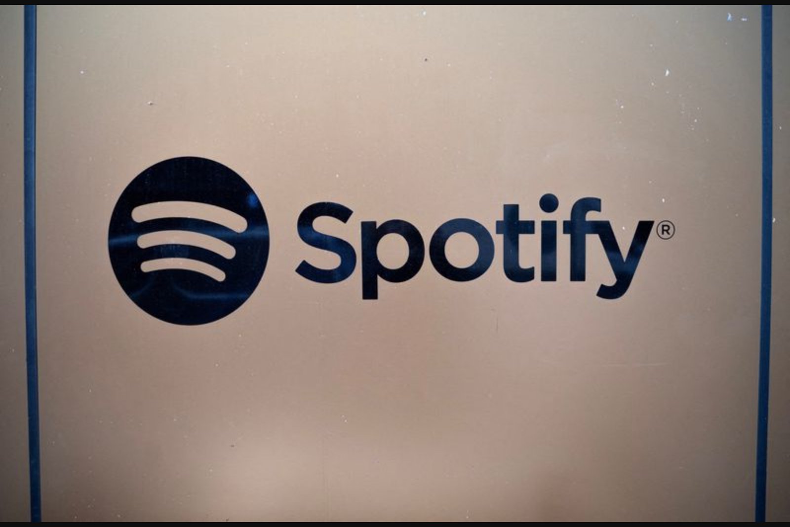 Spotify adds narrated magazine articles from top outlets to its audiobooks catalog