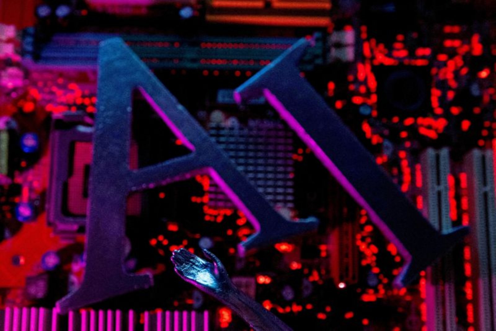 Drugmakers Lean on AI to Accelerate Trials and Regulatory Workflows