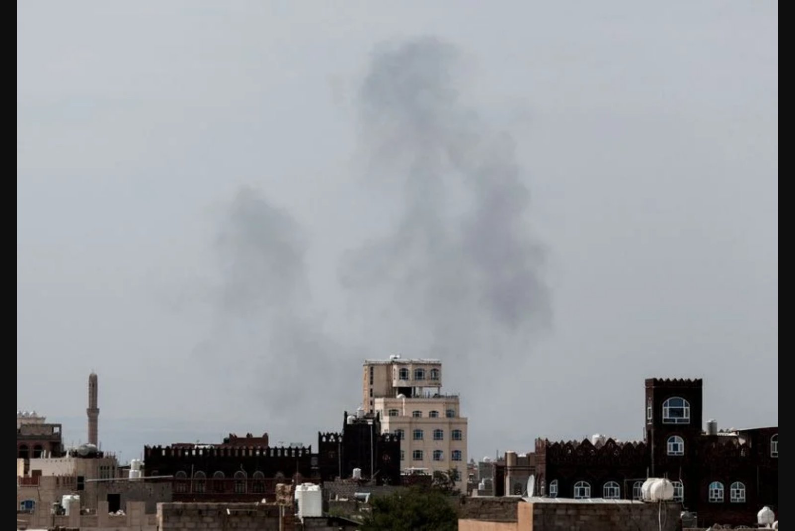 Saudi Air Defences Intercept Houthi Ballistic Missiles After Accusations Over Sanaa Airport Strike