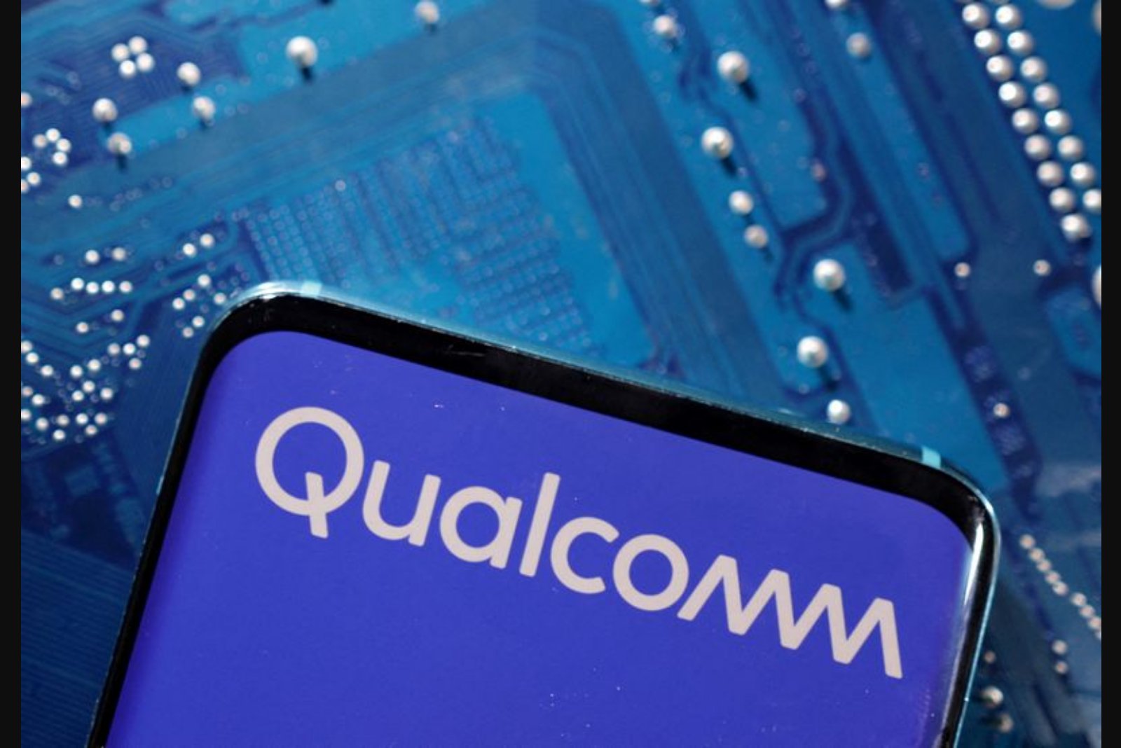 Qualcomm Shares Spike as CEO Sees Smartphone Rebound, Expands Push into Data Center Chips