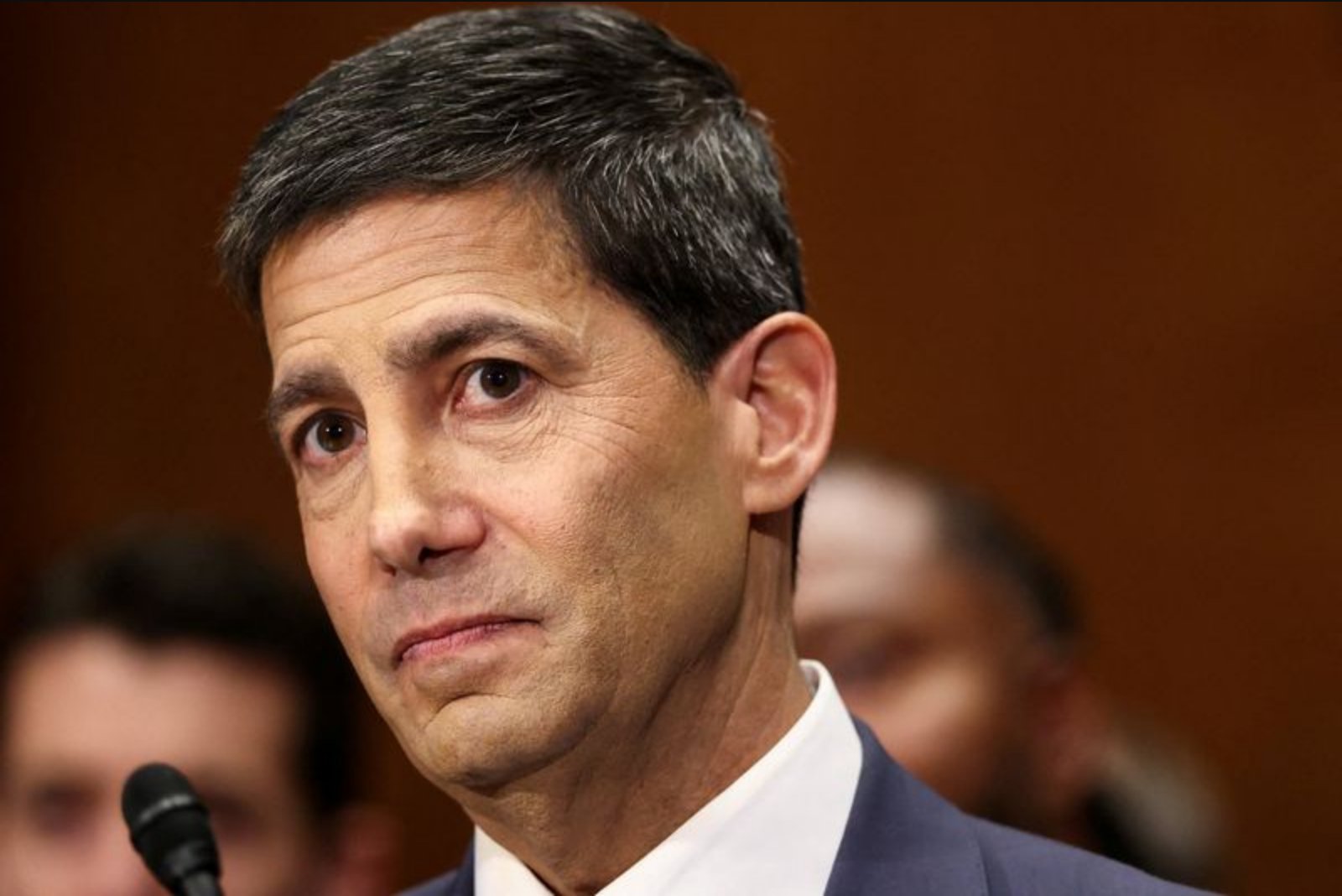 Dissent at the Fed Arrives Early, Complicating Transition to Kevin Warsh