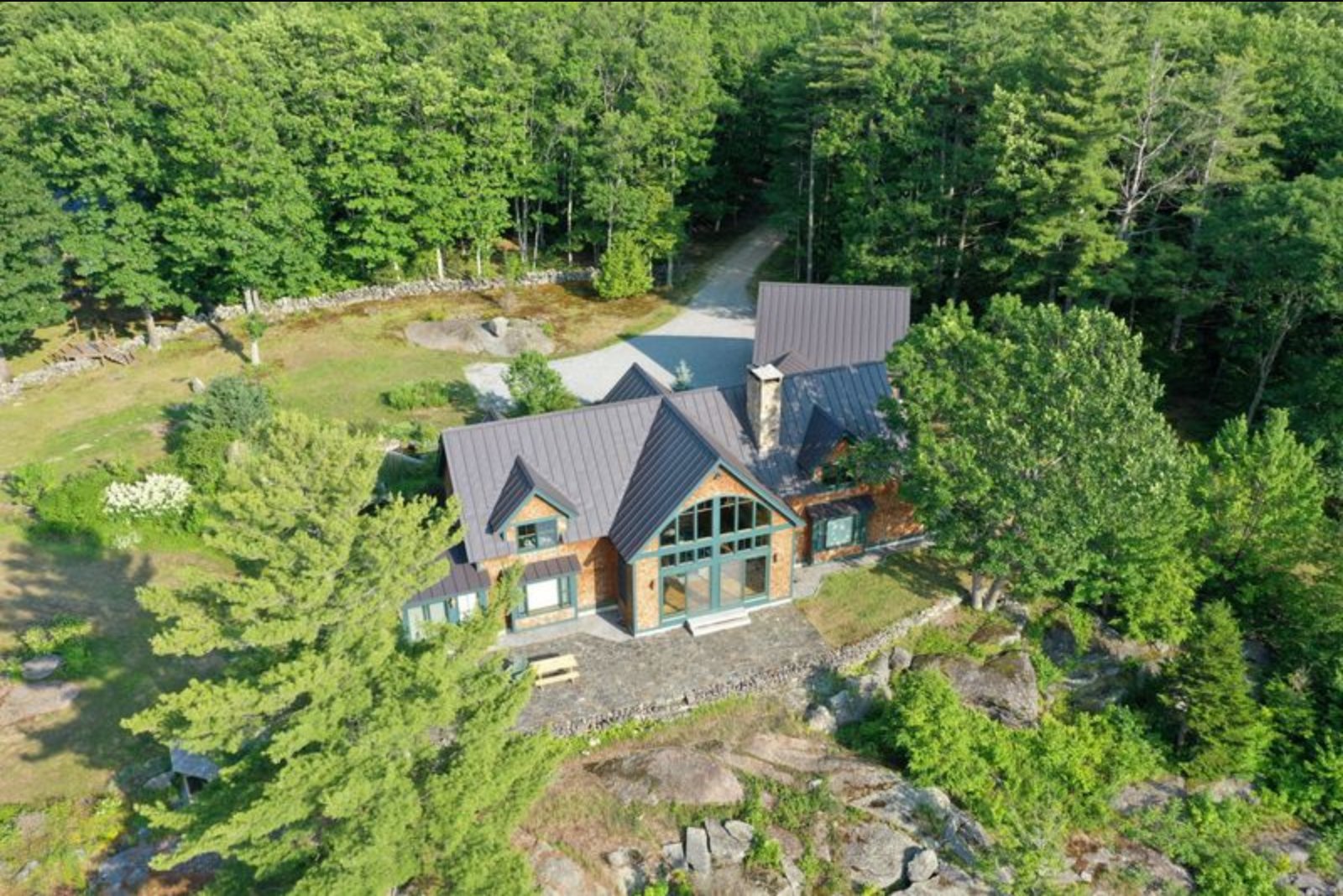 UBS Wire Transfers Linked to Ghislaine Maxwell’s New Hampshire Retreat, Records Show