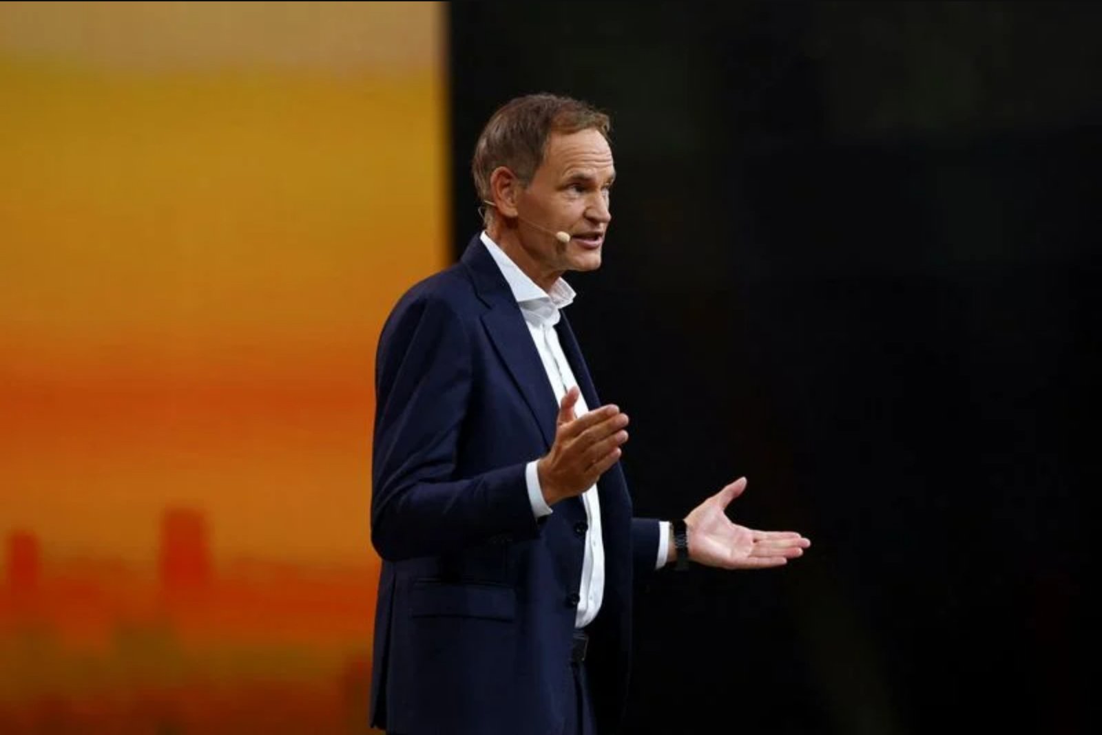 Blume’s Big Bet: VW Weighs Deep Job Cuts and Structural Overhaul