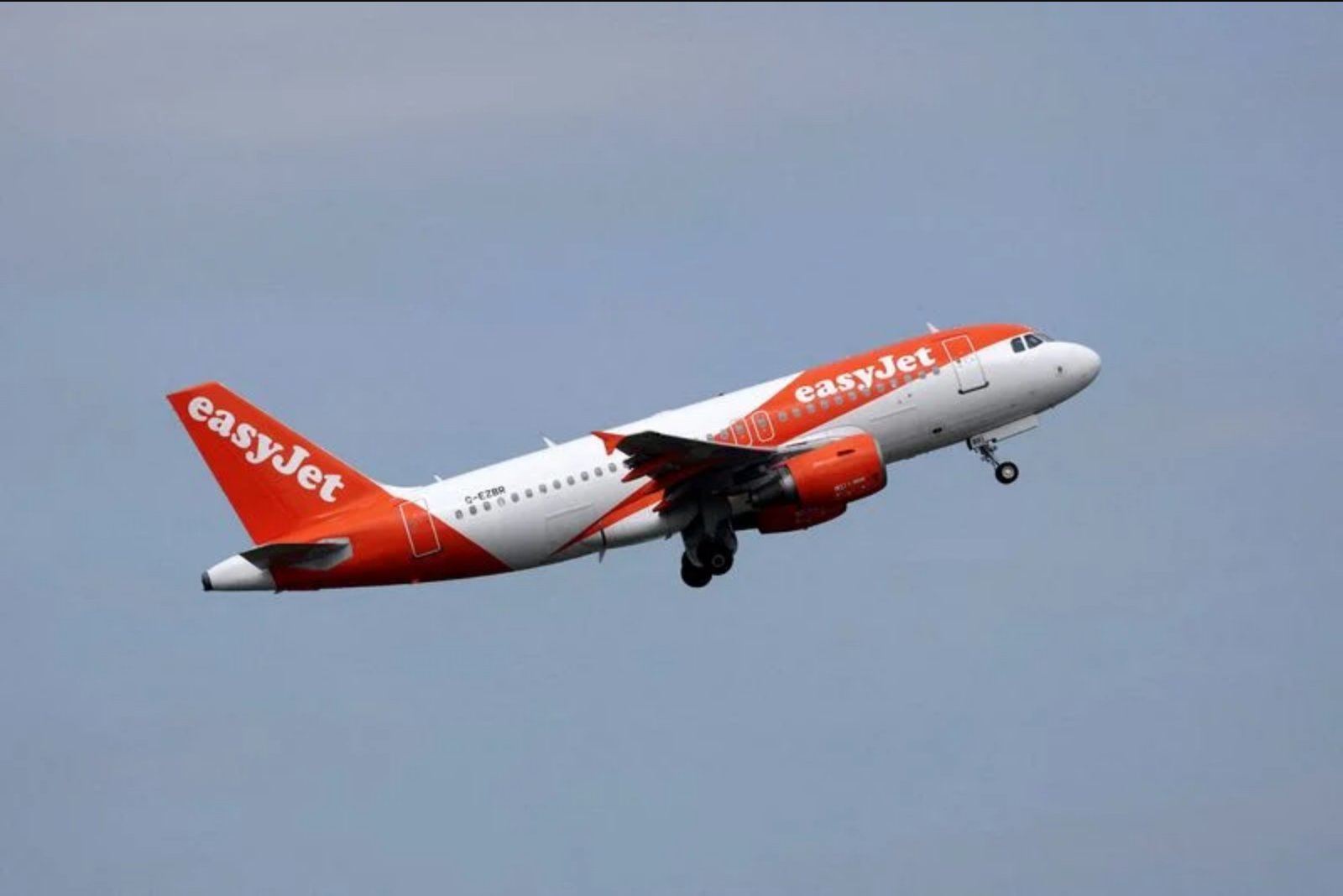 From Luton Launch to Takeover: easyJet’s Three-Decade Corporate Timeline