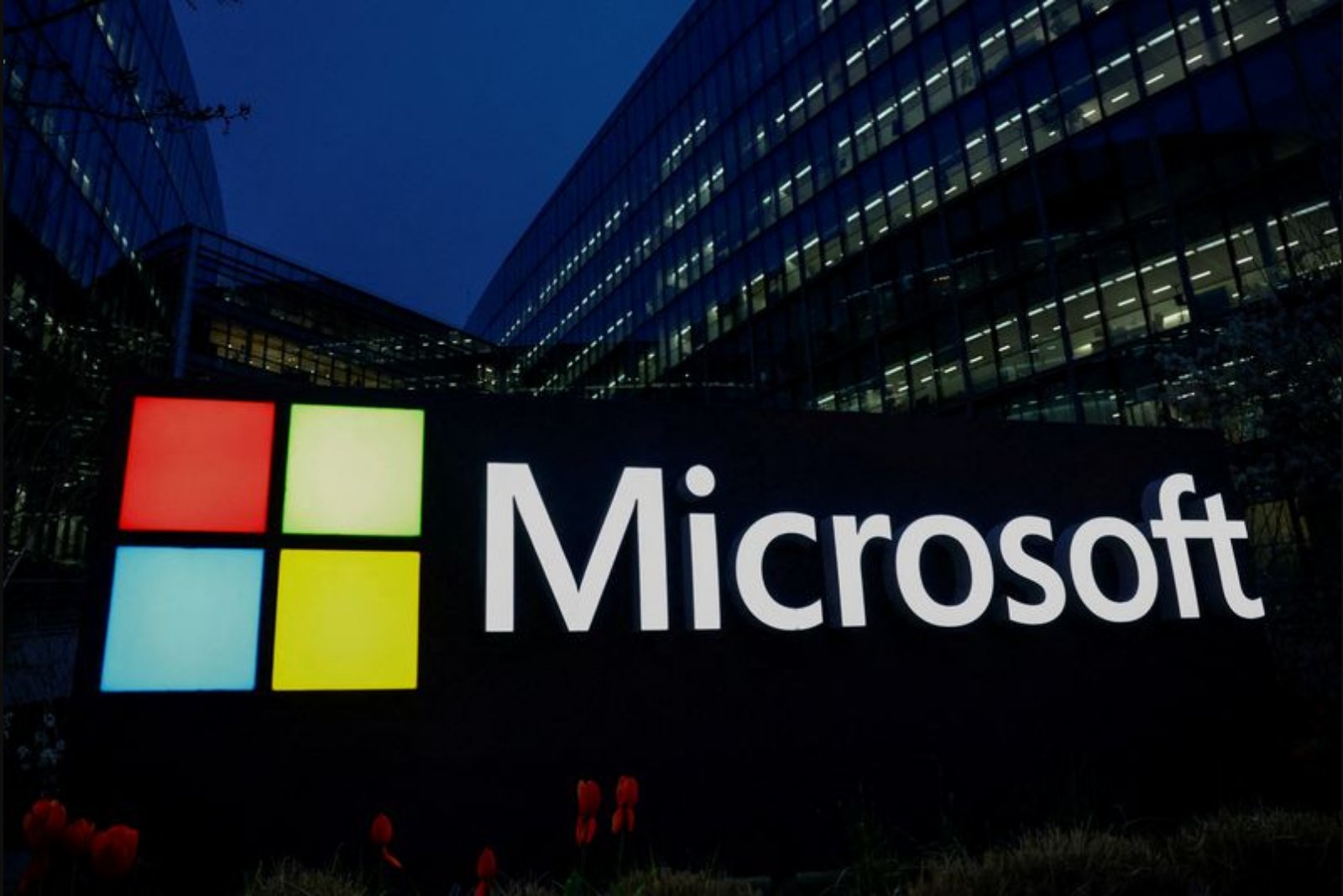 Salesforce and Slack sue Microsoft in London over alleged Teams bundling