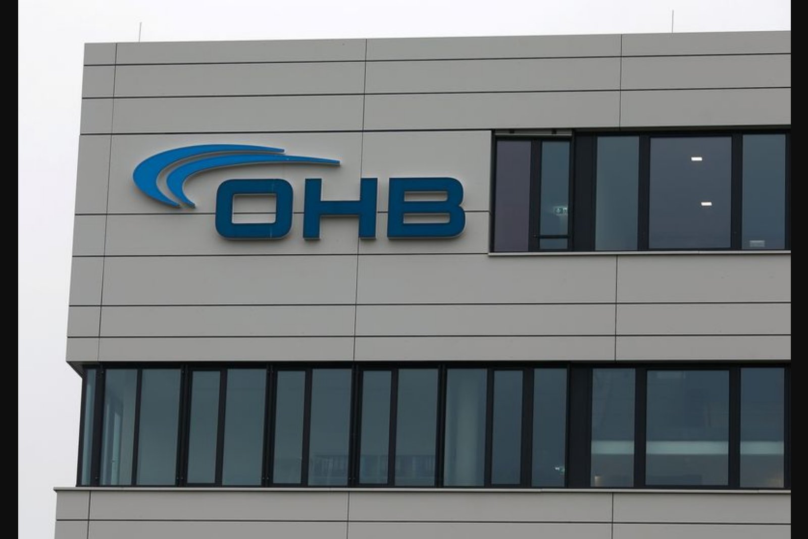 OHB Signals Possible Legal Challenge if EU Clears Airbus-Thales-Leonardo Satellite Tie-Up