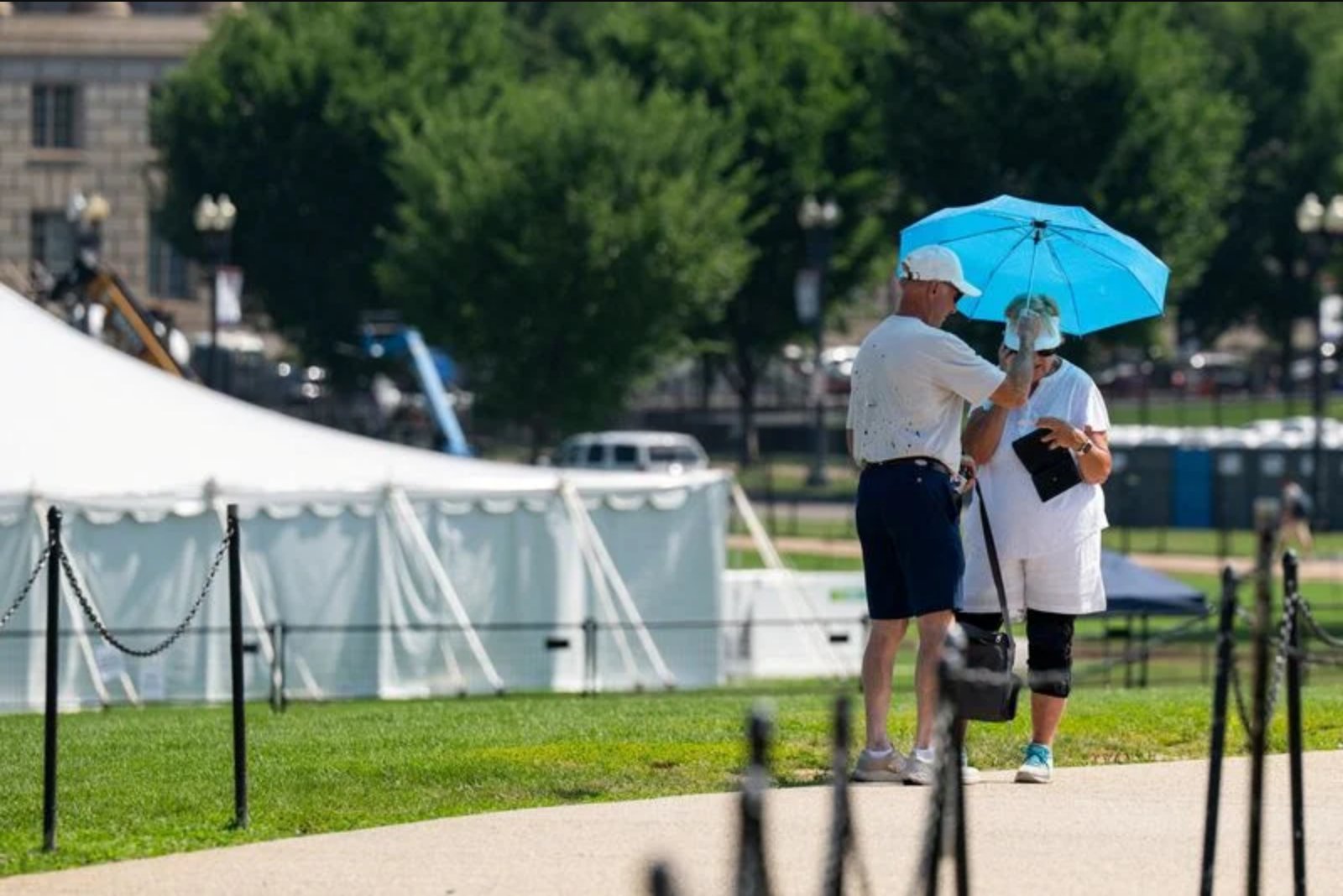 Intense Heat Disrupts July 4 Celebrations Across Central and Eastern U.S.