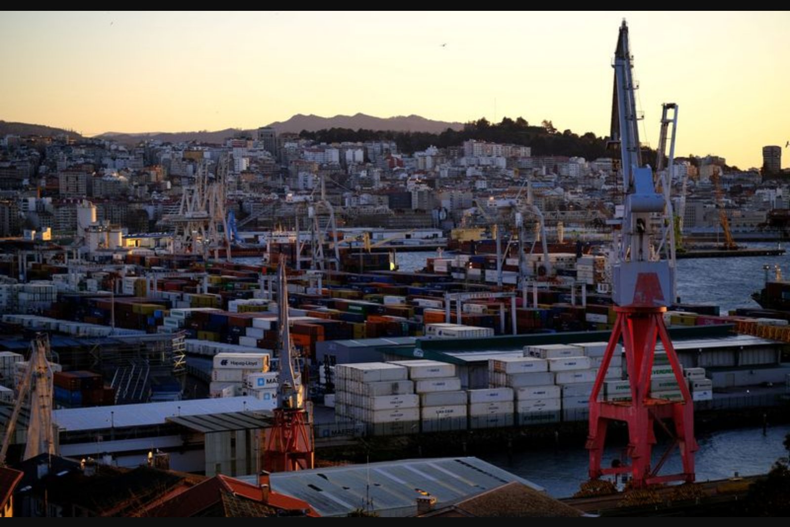 EU braces for short transition with U.S. after new import surcharge, trade chief says