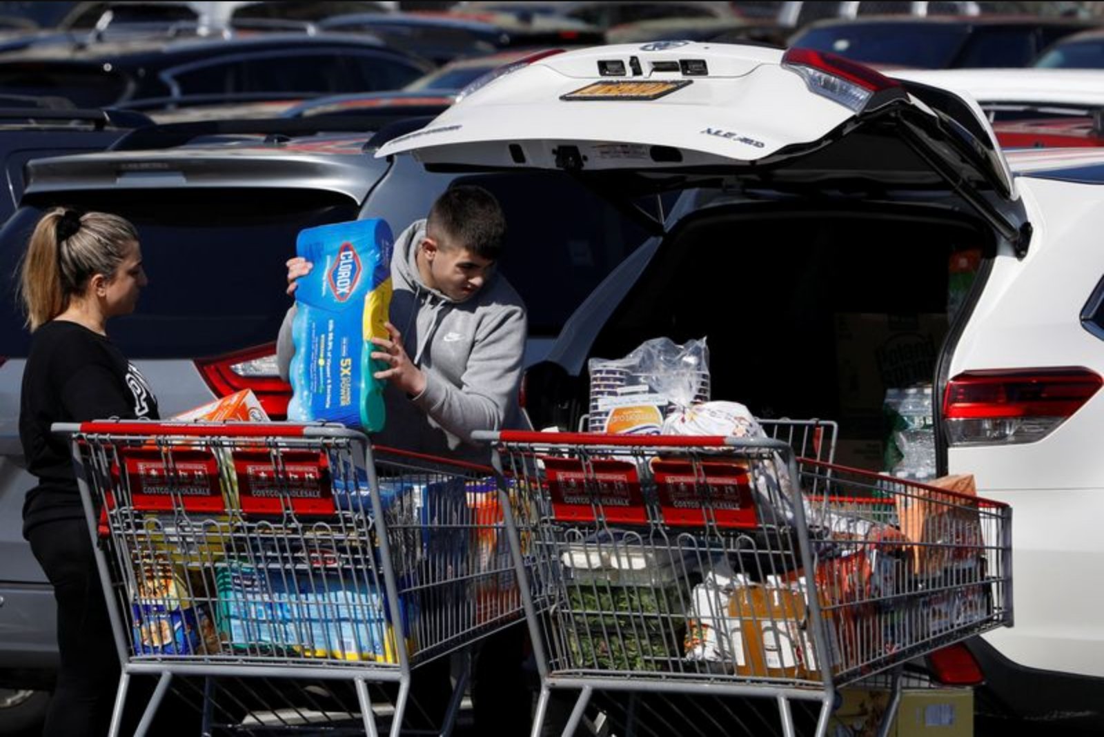 Clorox Lowers Full-Year Profit Guidance as Demand Softens and Costs Rise