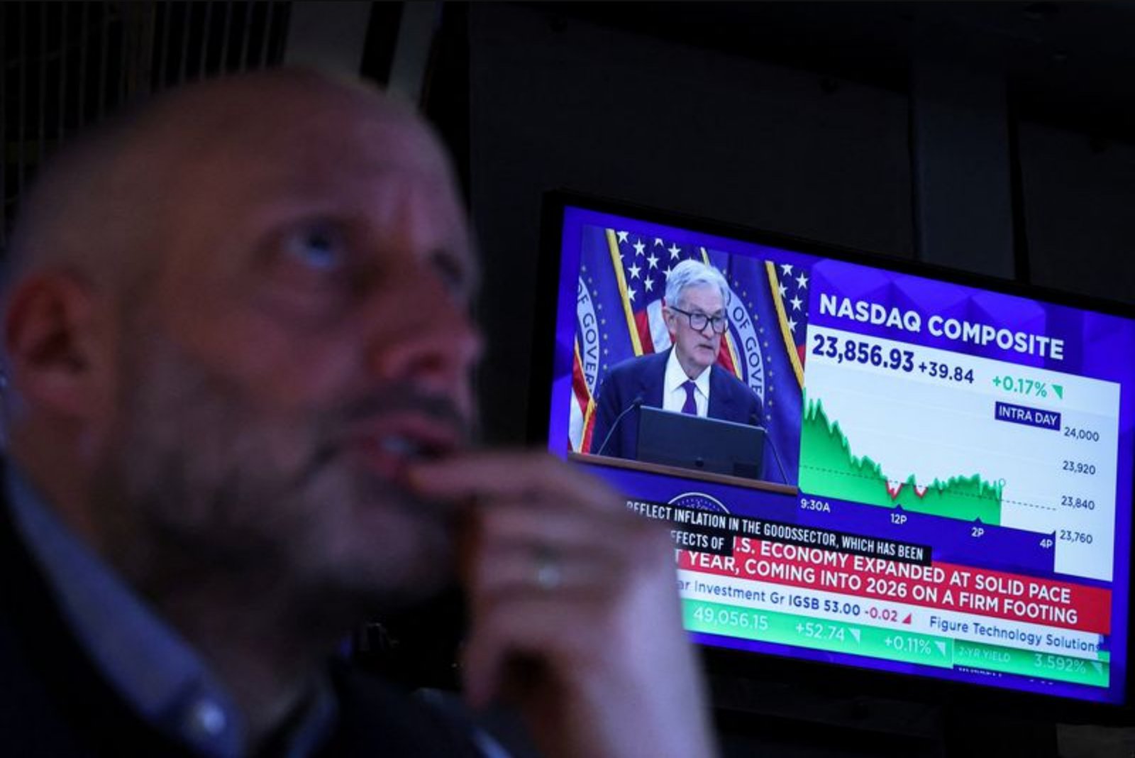 Markets Jolt as S&P 500 Tops 7,000 While Fed Signals Elevated Inflation Risk