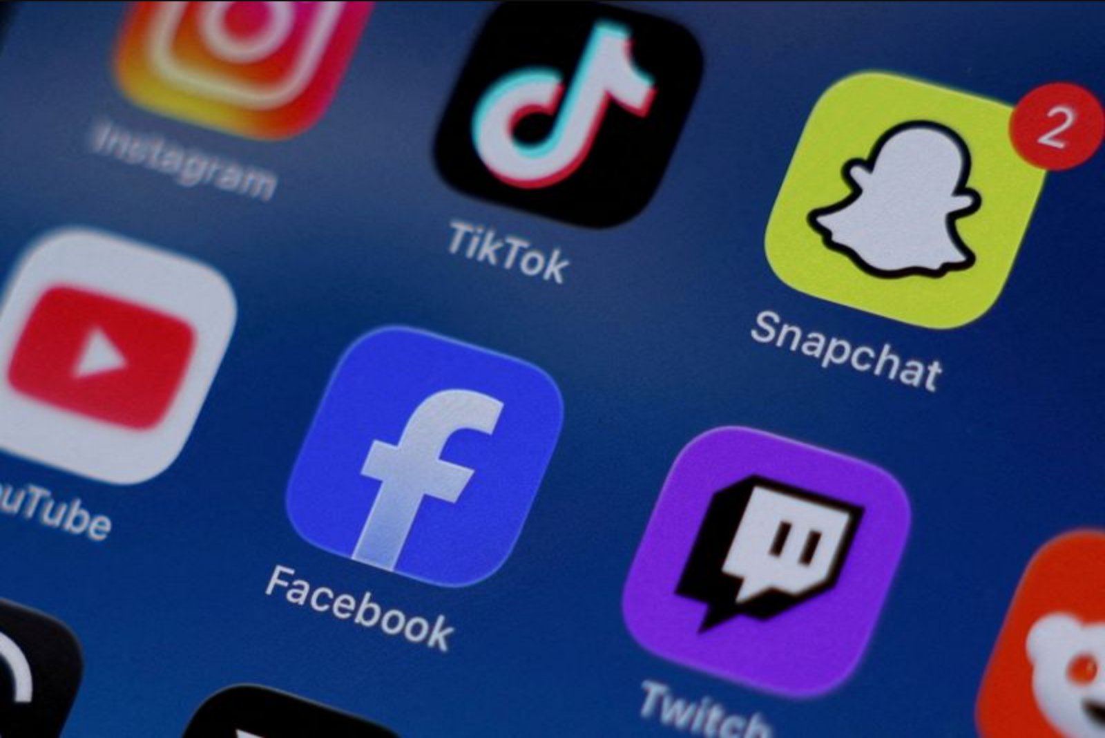 EU Moves to Curb Social Media Design Practices to Shield Children, von der Leyen Says