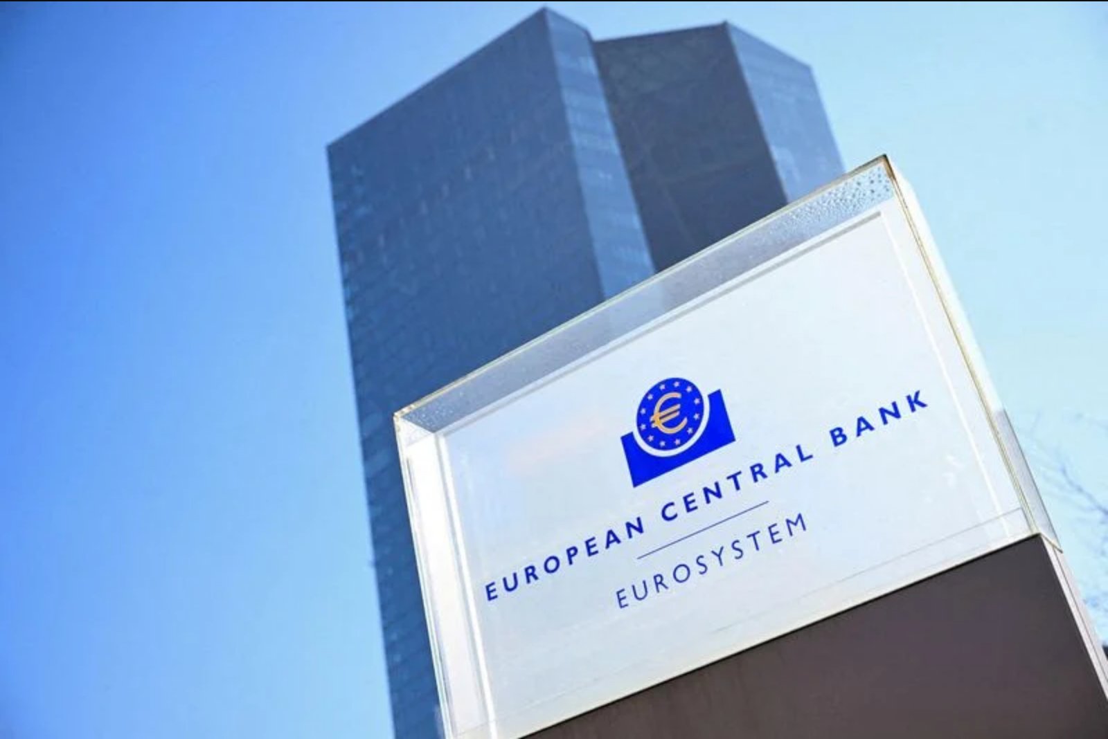 ECB Minutes Show Inflation Projected to Stay Above Target Despite Near-Three Rate Hikes