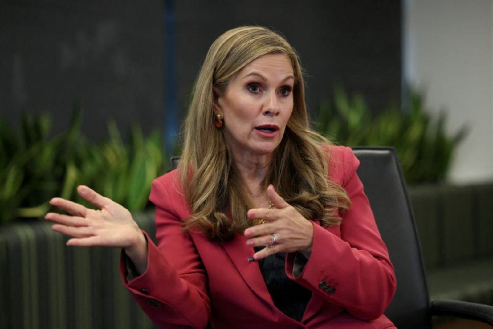 Australia's New Online Age Checks Drive VPN Downloads, Push Porn Sites to Limit Access