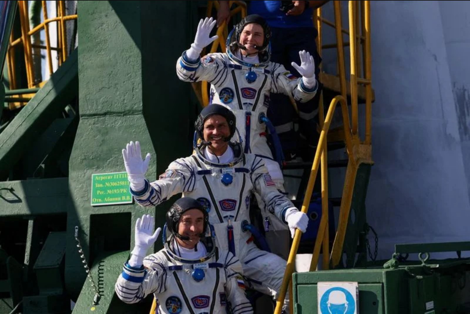Russia Relaunches Crewed Flights from Repaired Baikonur Pad, Sends Three to ISS