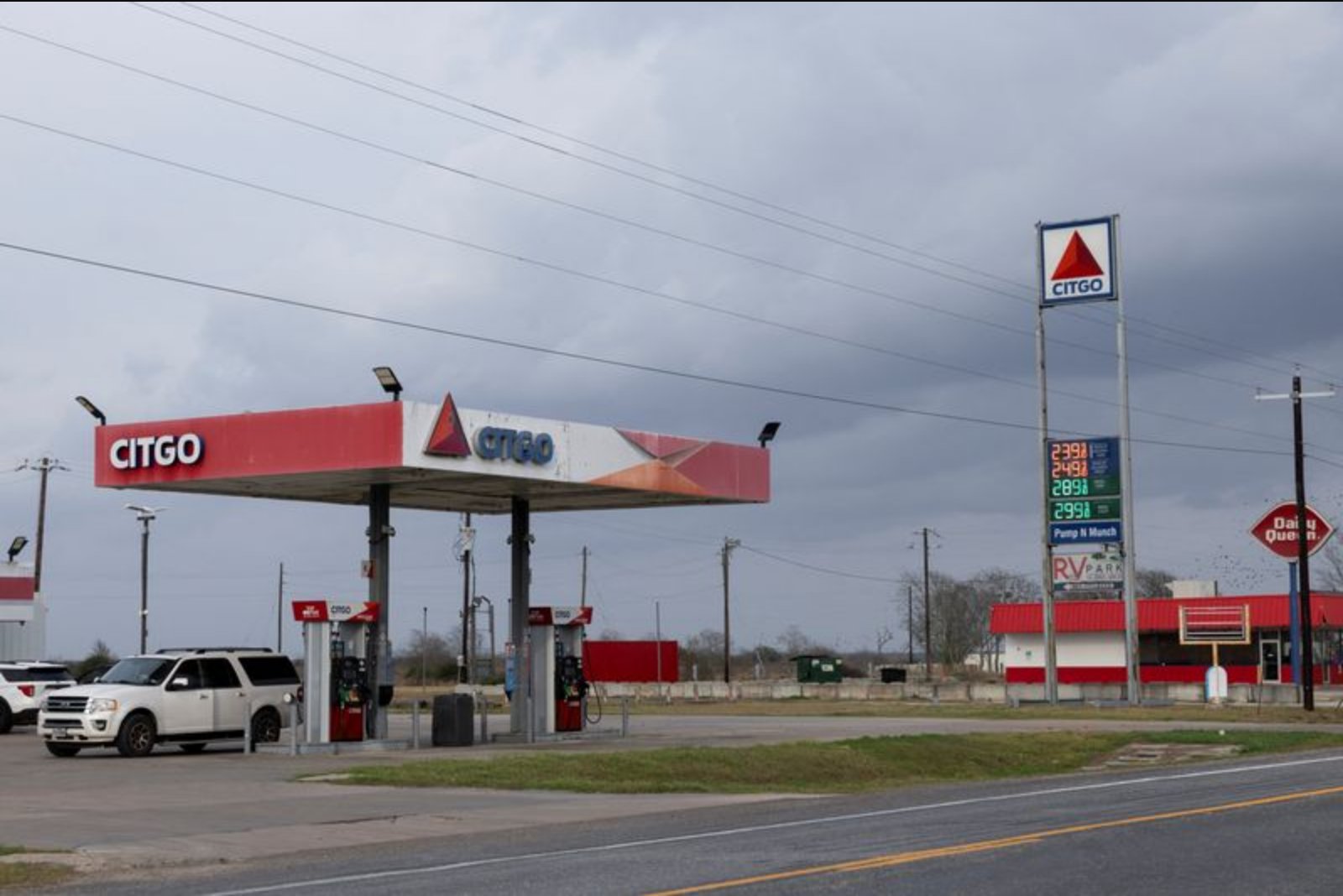 U.S. Diesel Tops $4 a Gallon as Middle East Tensions Drive Fuel Costs Higher