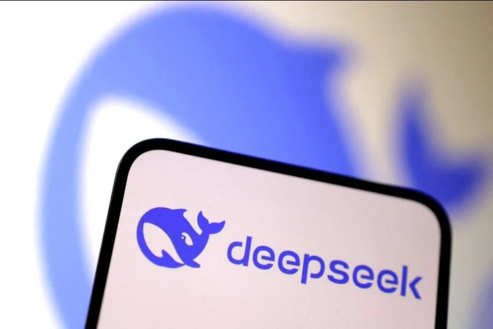 DeepSeek reopens fundraising talks weeks after first close, FT says