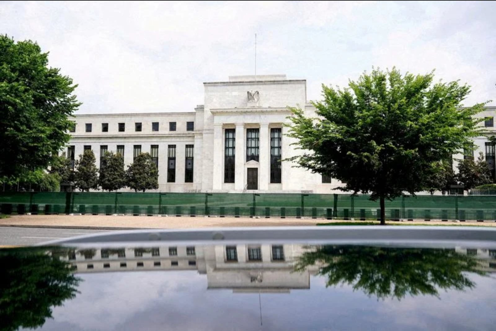 Major U.S. Banks Raise Dividends and Expand Buybacks After Fed Stress Test