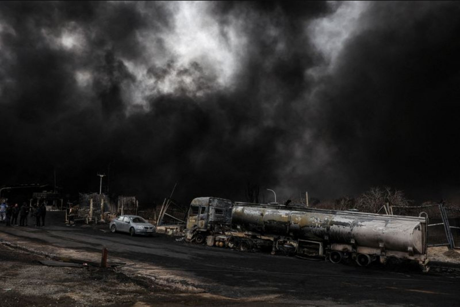 Conflict Enters Second Week as Leaders Vow to Continue Fighting