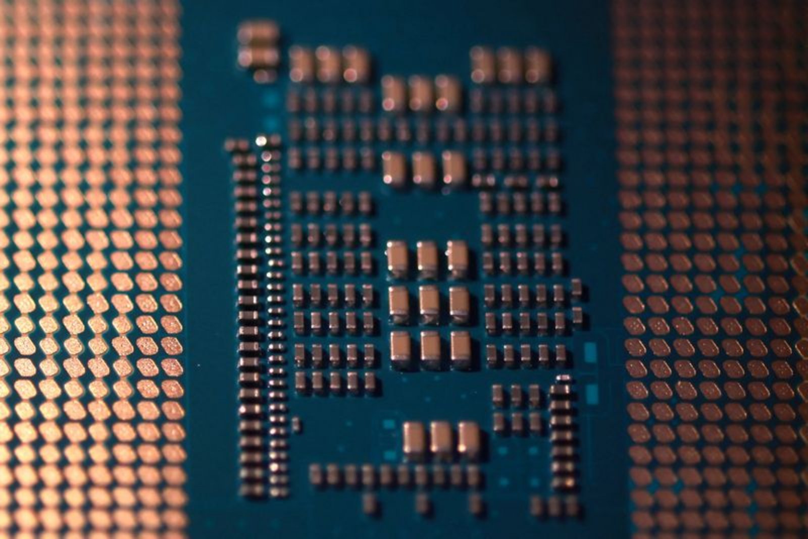 Semiconductor Surge Fuels U.S. Rally but Raises Fears of an Overheated Market