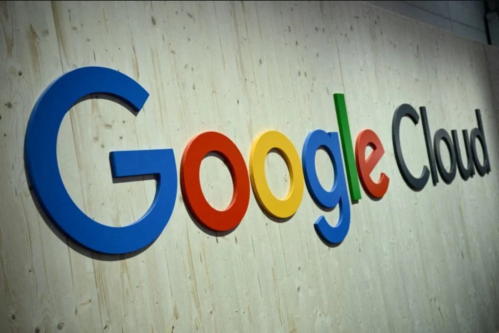 EU Draft Cloud Rules Could Bar U.S. Tech Firms from Sensitive State Contracts