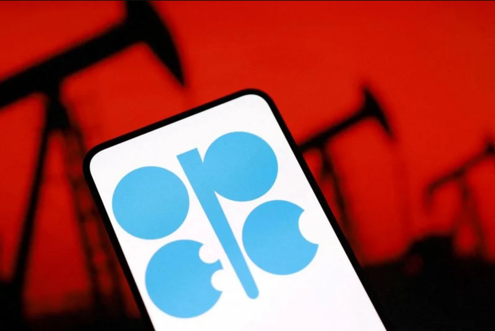 OPEC+ Poised to Maintain October Output Policy as Members Weigh Quotas
