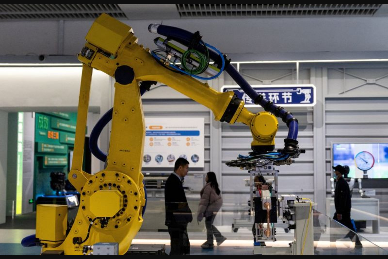 Moody's Moves China Outlook to Stable, Points to Economic Resilience