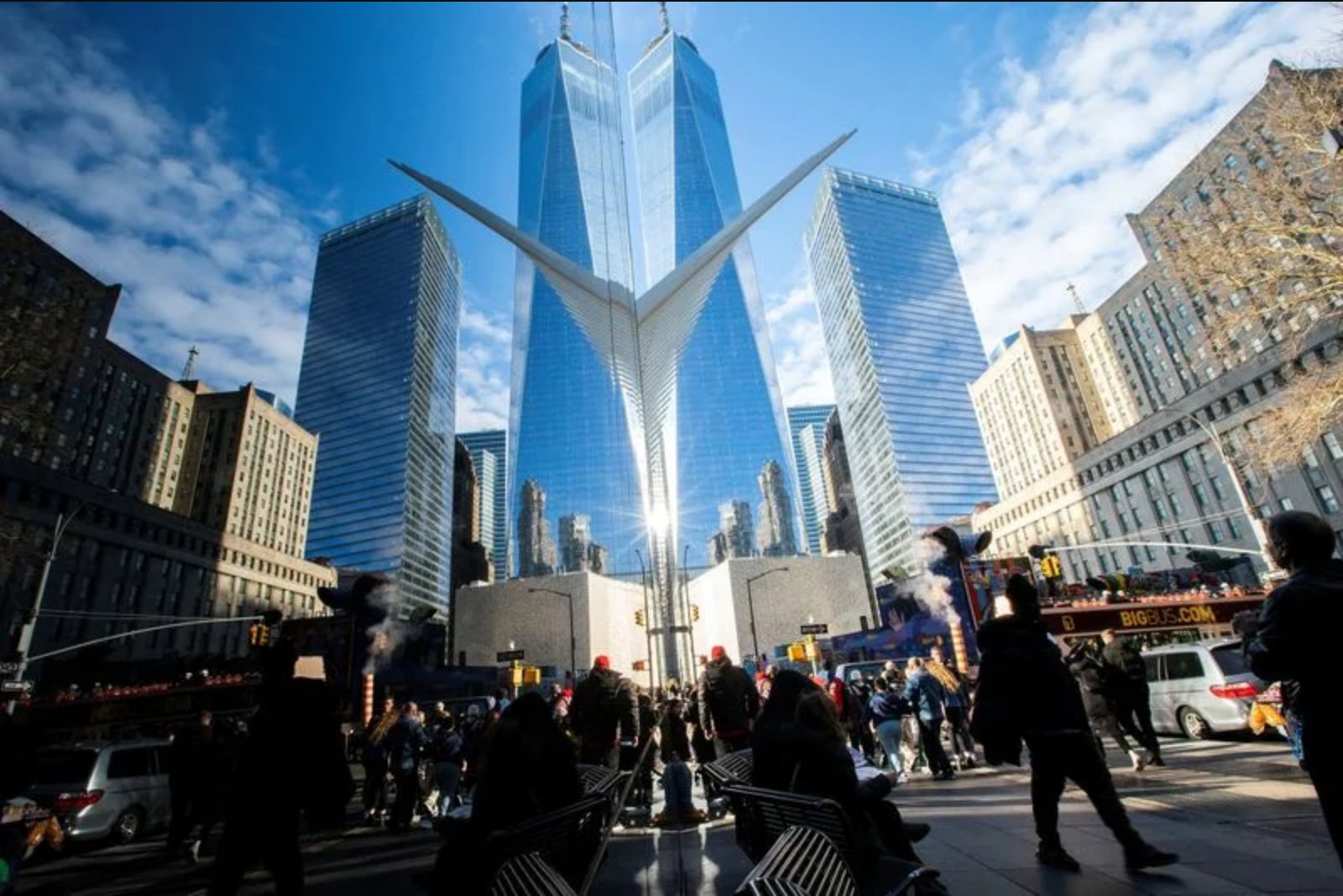 Global economy weathers Middle East war shock but risks remain, agencies say