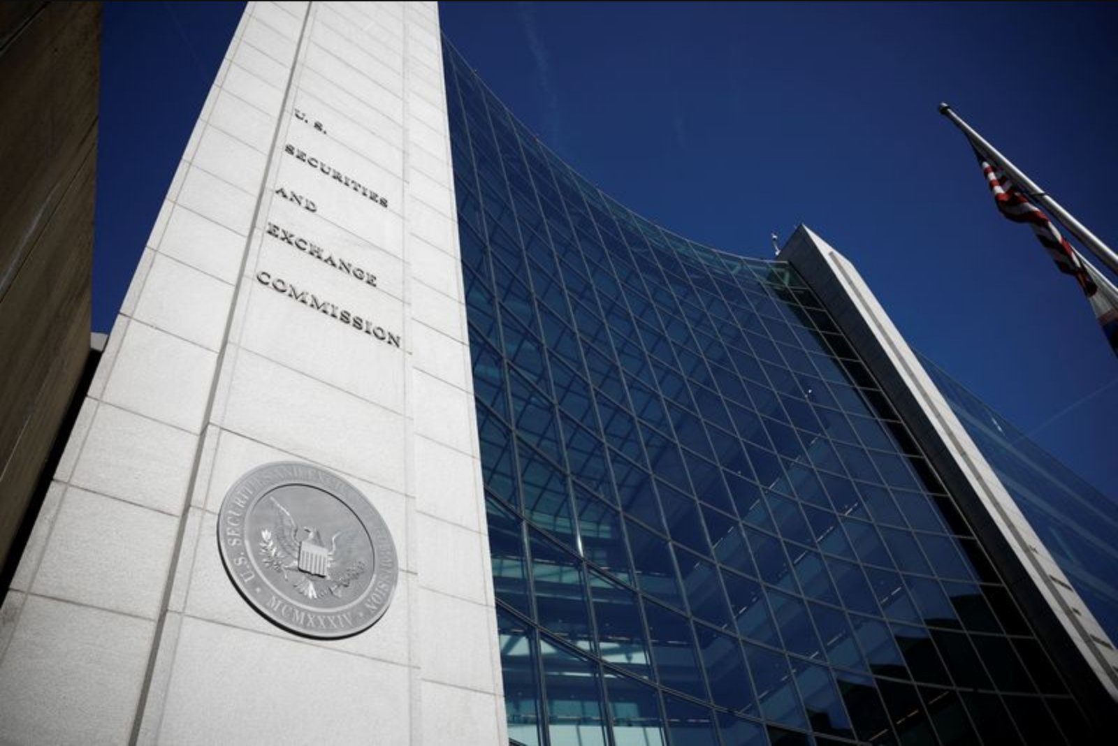 SEC Preparing Proposal to Make Quarterly Reports Optional, Report Says