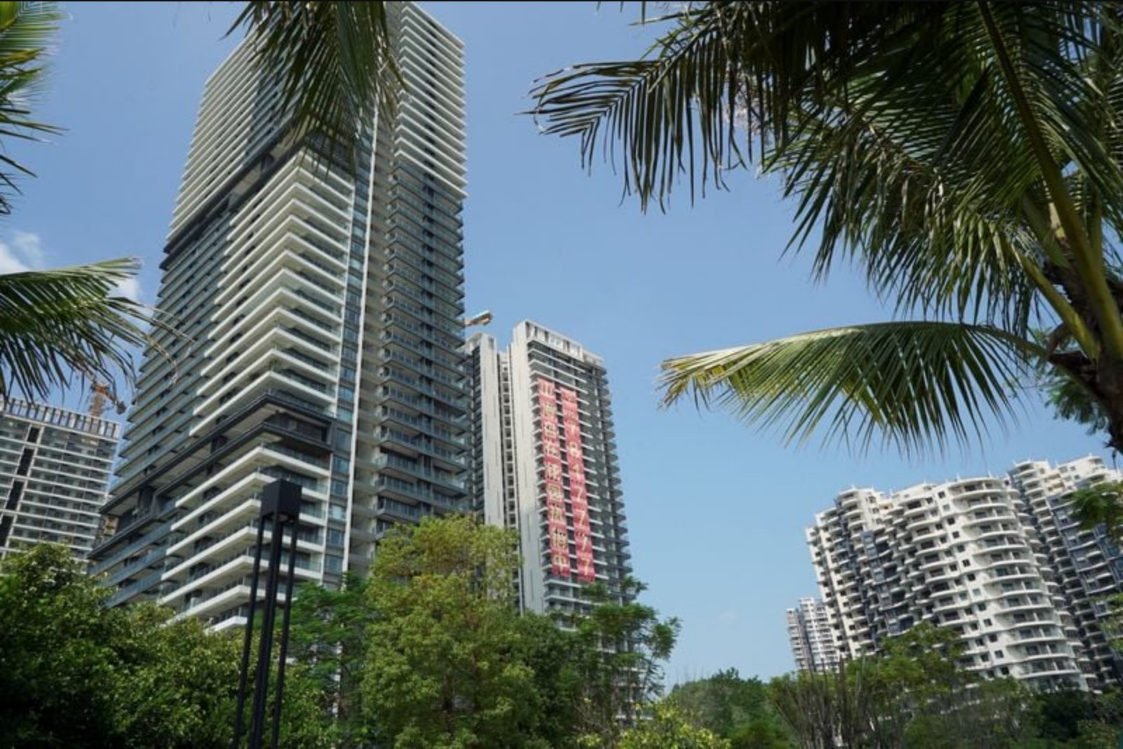 The Property Management Contagion: How China's Real Estate Slump is Paralyzing Service Providers