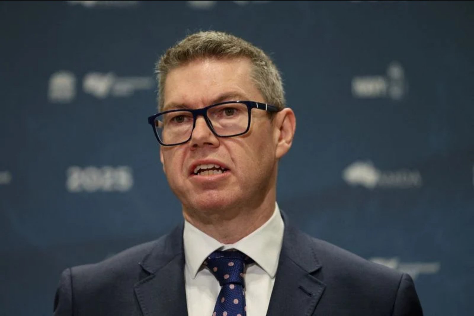Australia moves to rein in defence project blowouts and slow delivery