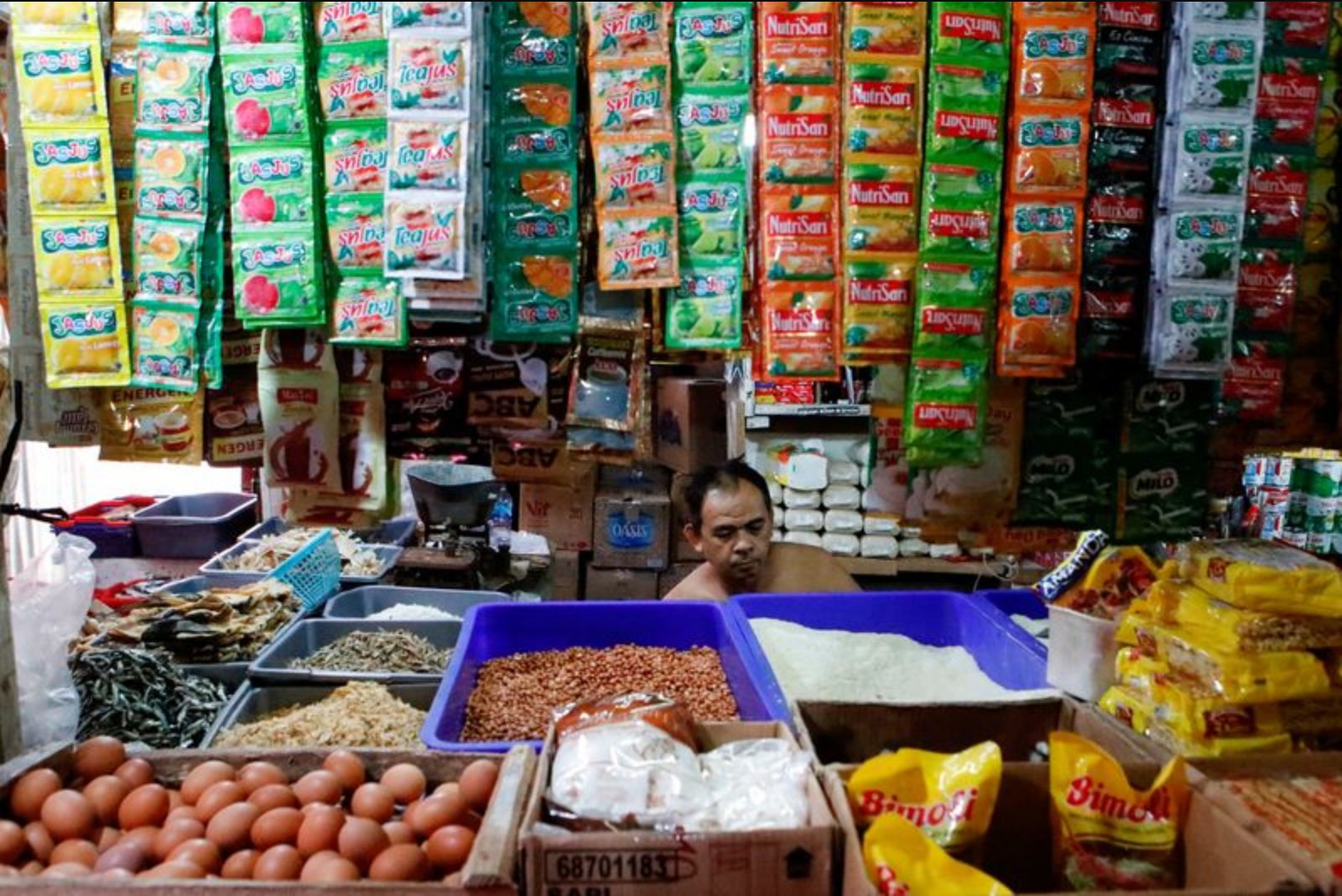 Indonesia inflation likely edged up to 2.97% in May as trade surplus narrowed in April