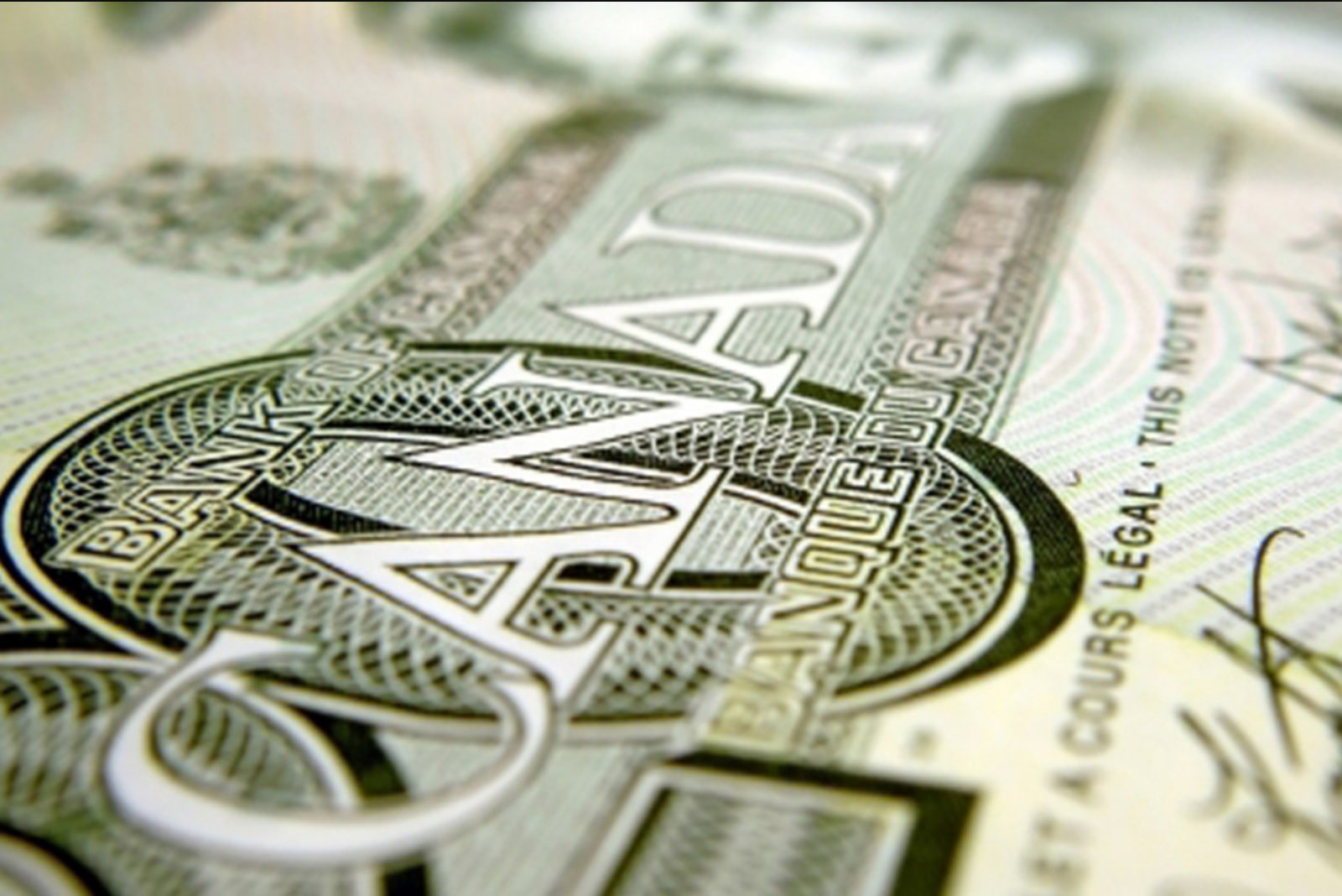 Canadian dollar strengthens as oil tops $100 amid Strait of Hormuz tensions