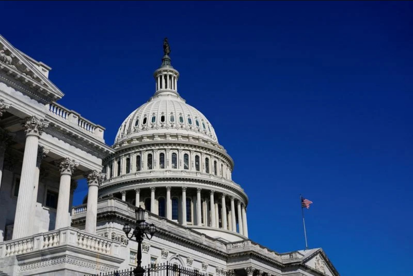 House Approves Bill to Keep Clocks on Daylight Saving Time Year-Round
