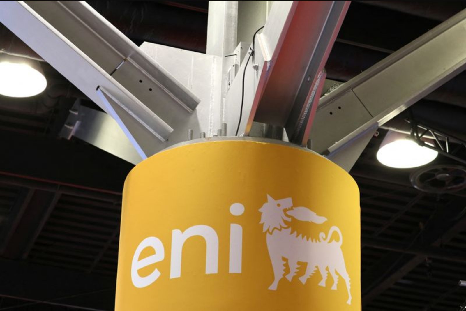 Eni in Early Talks with Major Funds Over FLNG-Backed Financing