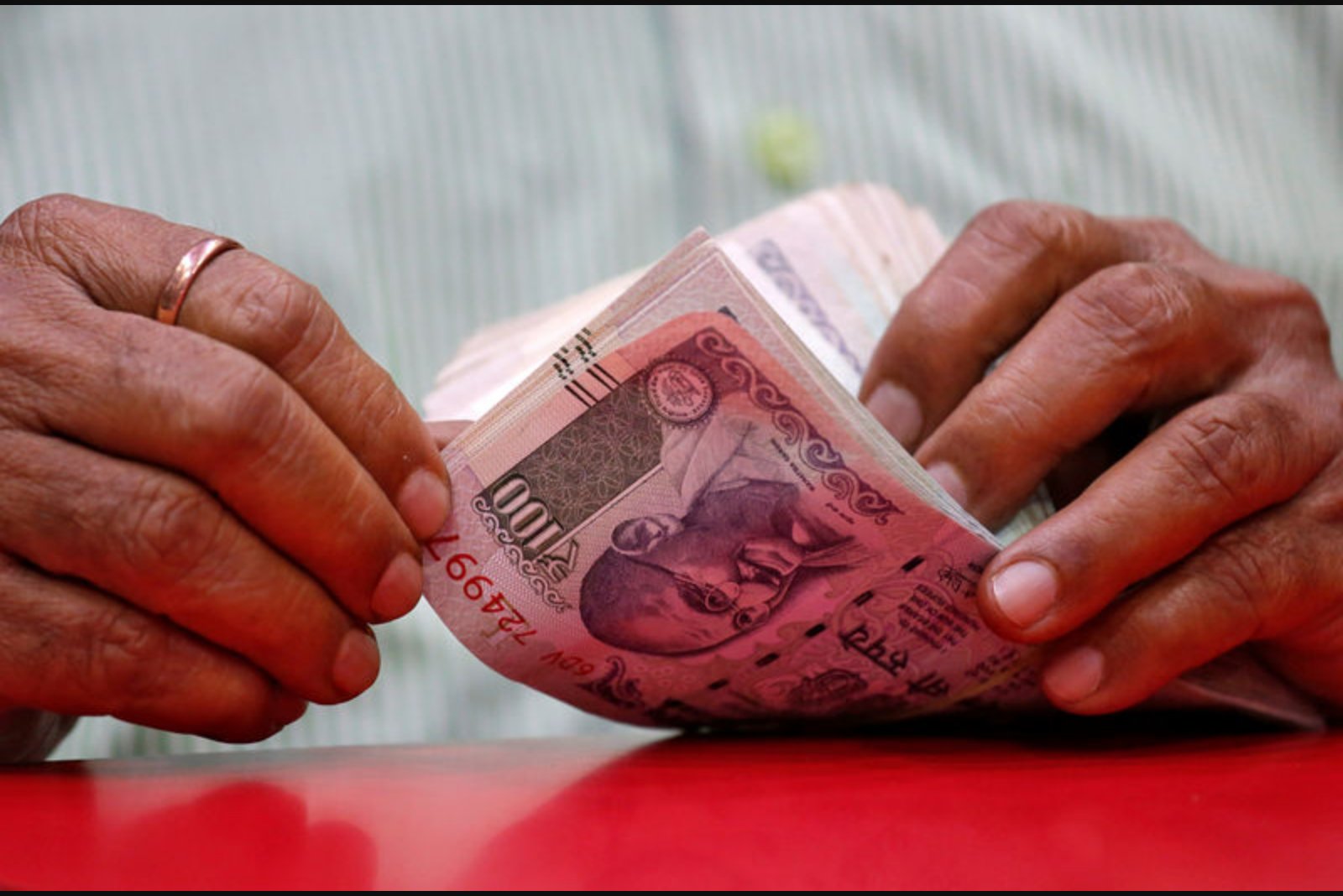 Asia FX Edges Cautiously as Middle East Tensions Keep Dollar Firm; RBI Measures Support Rupee
